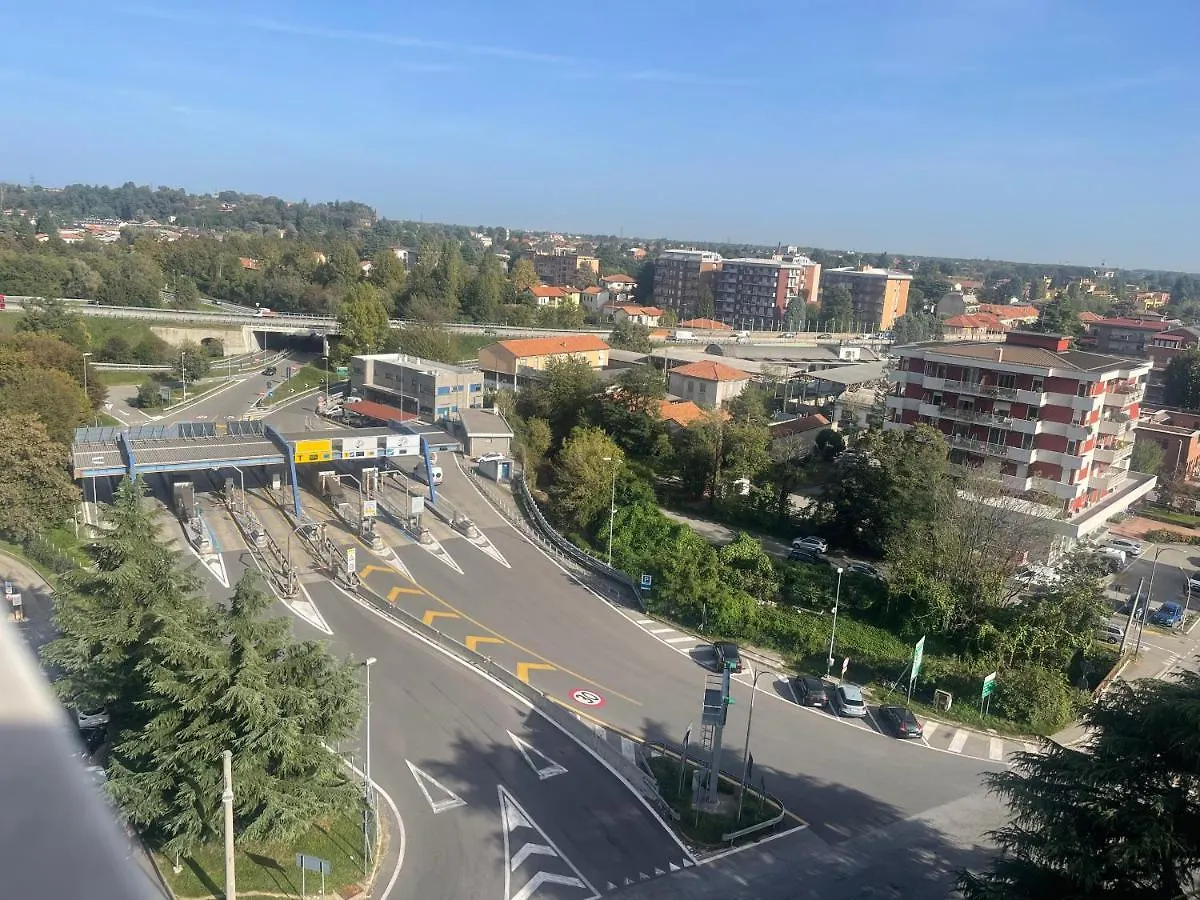White Palace Malpensa Gallarate 0*,  Italy